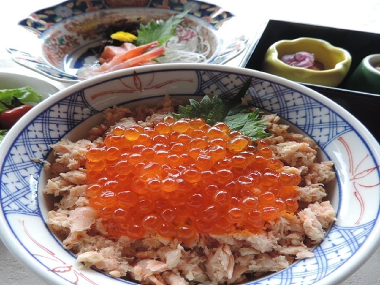 鮭いくら丼定食